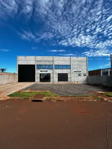 Prédio Comercial para alugar, 800m² no , Marialva