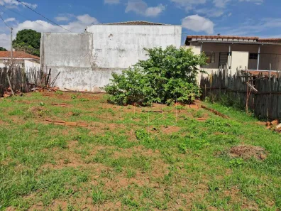 Lote/Terreno à venda, 256m² no Dois Córregos, Dois Córregos