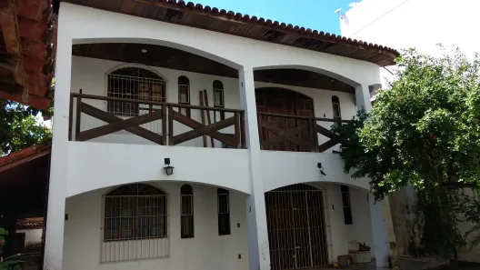 Casa com 7 Quartos à venda, 650m² no Pituba, Salvador