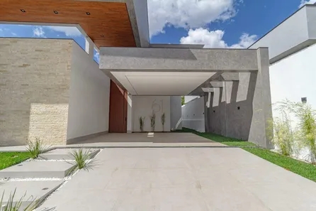 Casa com 4 Quartos à venda, 252m² no Alto da Boa Vista, Brasília