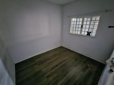 Casa com 2 Quartos para alugar, 80m² no Chacrinha, Nova Iguaçu