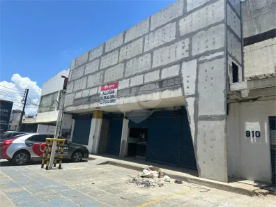 Galpão/Depósito/Armazém para venda ou aluguel, 810m² no Pitanguinha, Maceió