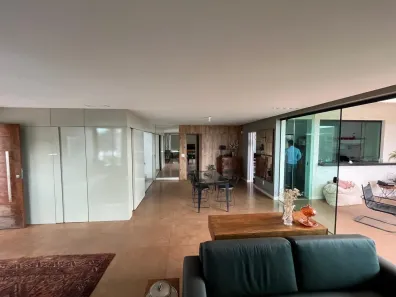 Casa com 7 Quartos para venda ou aluguel, 200m² no Mangabeiras, Belo Horizonte