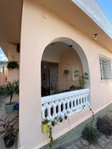 Casa com 4 Quartos para alugar, 140m² no Santa Tereza, Belo Horizonte