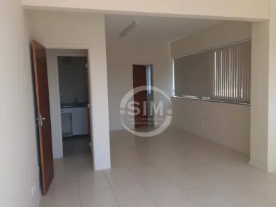 Sala Comercial para alugar, 50m² no Centro, Cabo Frio