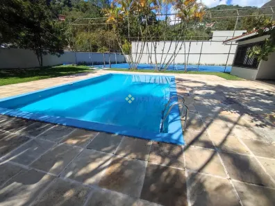 Imóvel Comercial com 1 Quarto para alugar, 890m² no Morin, Petrópolis