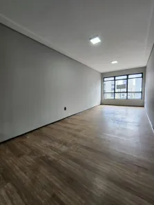 Sala Comercial à venda, 61m² no São Pelegrino, Caxias do Sul