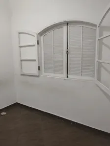 Casa com 3 Quartos para alugar, 140m² no Vila Veloso, Carapicuíba
