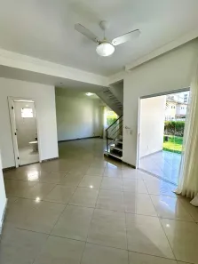 Casa de Condomínio com 4 Quartos para alugar, 200m² no Buraquinho, Lauro de Freitas