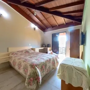 Sobrado com 3 Quartos à venda, 250m² no Centro, Araras