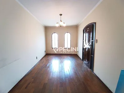 Casa com 2 Quartos à venda, 135m² no Estádio, Rio Claro