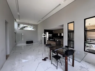 Casa de Condomínio com 3 Quartos à venda, 160m² no Campo Grande, Rio de Janeiro