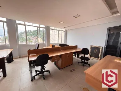 Sala Comercial à venda, 90m² no Centro, Santos