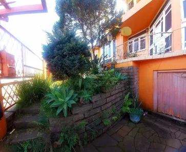 Sobrado com 4 Quartos à venda, 282m² no Jardim do Bosque, Cachoeirinha