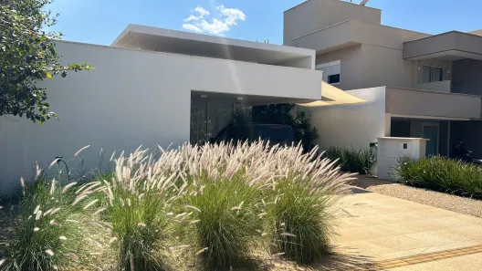 Casa de Condomínio com 4 Quartos à venda, 220m² no Jardins Verona, Goiânia