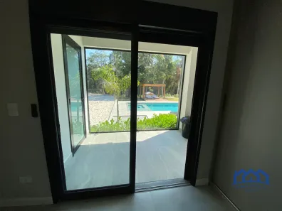 Fazenda/Sítio com 4 Quartos à venda, 1300m² no , Mairinque