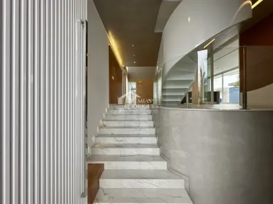 Casa de Condomínio com 3 Quartos para alugar, 356m² no Quiririm, Taubaté