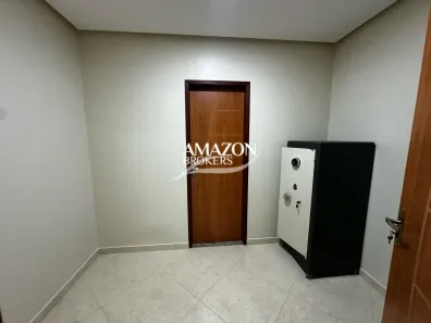 Sobrado com 4 Quartos à venda, 250m² no Centro, Manaus