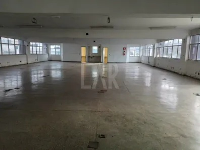 Sala Comercial para alugar, 550m² no Santa Efigênia, Belo Horizonte