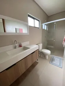 Casa de Condomínio com 3 Quartos para alugar, 165m² no , Bananeiras