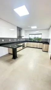 Casa de Condomínio com 4 Quartos à venda, 382m² no Jardins Verona, Goiânia
