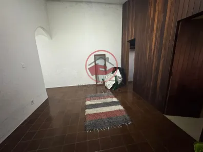 Casa com 3 Quartos à venda, 240m² no Vila São Geraldo, Taubaté