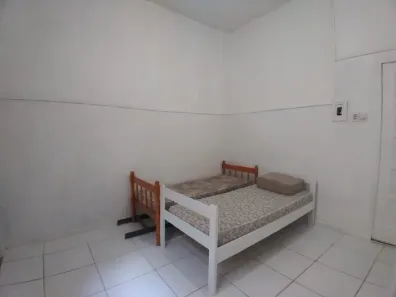 Kitnet com 1 Quarto para alugar, 20m² no Floresta, Porto Alegre