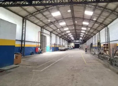 Galpão/Depósito/Armazém à venda, 2100m² no Paquetá, Santos