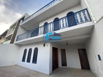 Sobrado com 5 Quartos para alugar, 240m² no Riacho Fundo I, Brasília