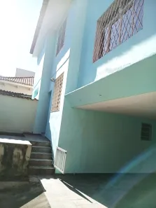 Casa com 4 Quartos para alugar, 200m² no Santa Tereza, Belo Horizonte