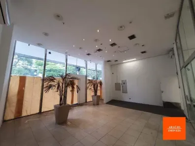 Ponto Comercial para alugar, 325m² no Santa Efigênia, Belo Horizonte