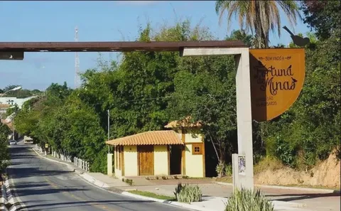 Lote/Terreno à venda, 800m² no Centro, Fortuna de Minas