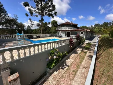 Fazenda/Sítio com 5 Quartos para alugar, 300m² no Barrinha, São Lourenço da Serra