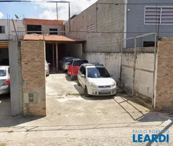 Ponto Comercial à venda, 180m² no Jardim Petrópolis, Cotia