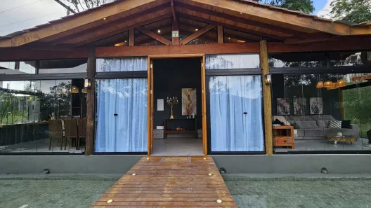 Casa de Condomínio com 3 Quartos para alugar, 100m² no Piracaia, Piracaia
