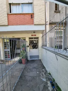 Kitnet com 1 Quarto para alugar, 29m² no Floresta, Porto Alegre