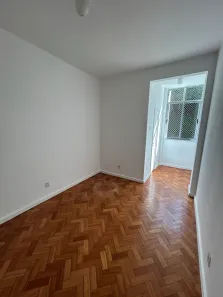 Apartamento com 2 Quartos para alugar, 75m² no Leme, Rio de Janeiro