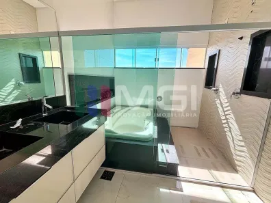 Casa de Condomínio com 3 Quartos para venda ou aluguel, 190m² no Residencial Condomínio Jardim Veneza, Senador Canedo