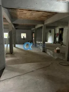 Galpão/Depósito/Armazém para alugar, 400m² no Quarteirão Brasileiro, Petrópolis