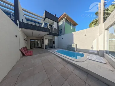 Sobrado com 4 Quartos à venda, 175m² no Marajo, Matinhos