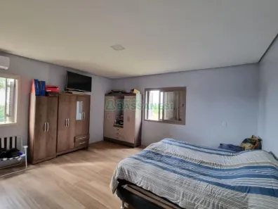 Fazenda/Sítio com 4 Quartos à venda, 200m² no Caravaggio, Farroupilha