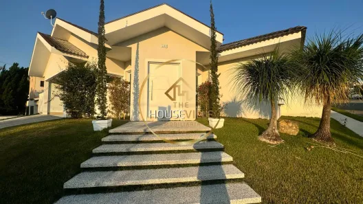 Casa de Condomínio com 4 Quartos à venda, 236m² no Residencial Santa Helena, Caçapava