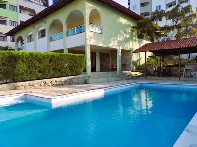 Sobrado com 4 Quartos à venda, 250m² no Ponta Negra, Natal