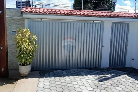 Casa com 4 Quartos à venda, 250m² no Pitanguinha, Maceió