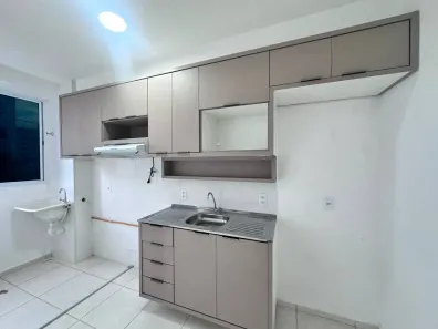Apartamento com 2 Quartos para alugar, 52m² no Lago Azul, Manaus
