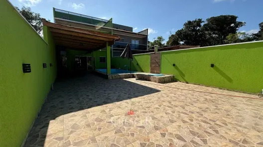Sobrado com 5 Quartos à venda, 325m² no Saint Etiene, Matinhos