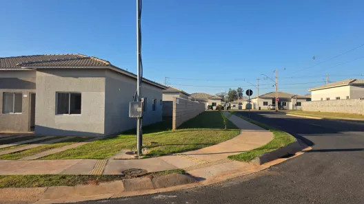Casa de Condomínio com 3 Quartos à venda, 80m² no Petrópolis, Várzea Grande