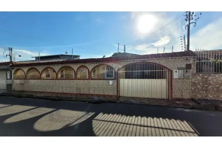 Casa com 3 Quartos à venda, 300m² no Alvorada, Manaus