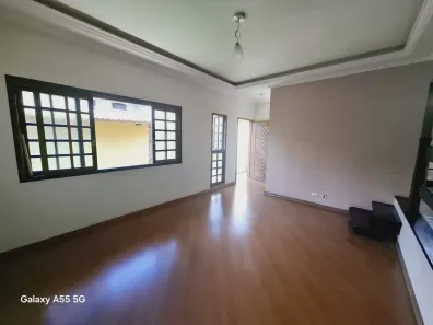 Sobrado com 4 Quartos para alugar, 213m² no Jardim Carlos Cooper, Suzano