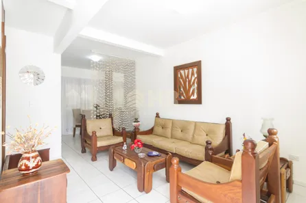 Sobrado com 3 Quartos à venda, 100m² no Centro, Matinhos